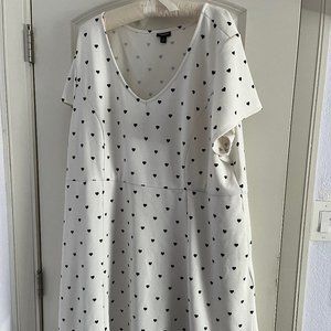 Torrid sweetheart dress white black hearts 4x
